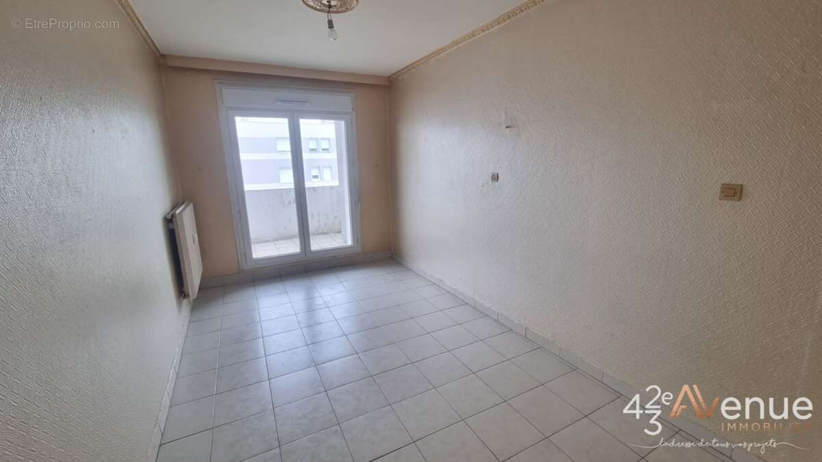 Appartement à SAINT-ETIENNE