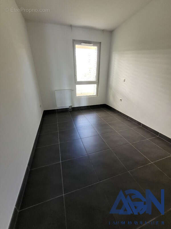 Appartement à JUVIGNAC