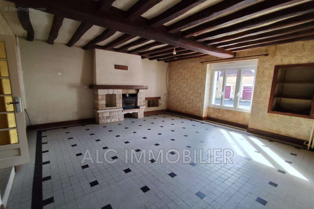 Maison 149 m² à Courgains  - photo 4