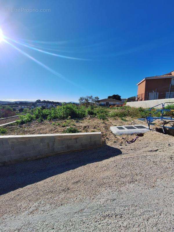 Terrain à SEPTEMES-LES-VALLONS