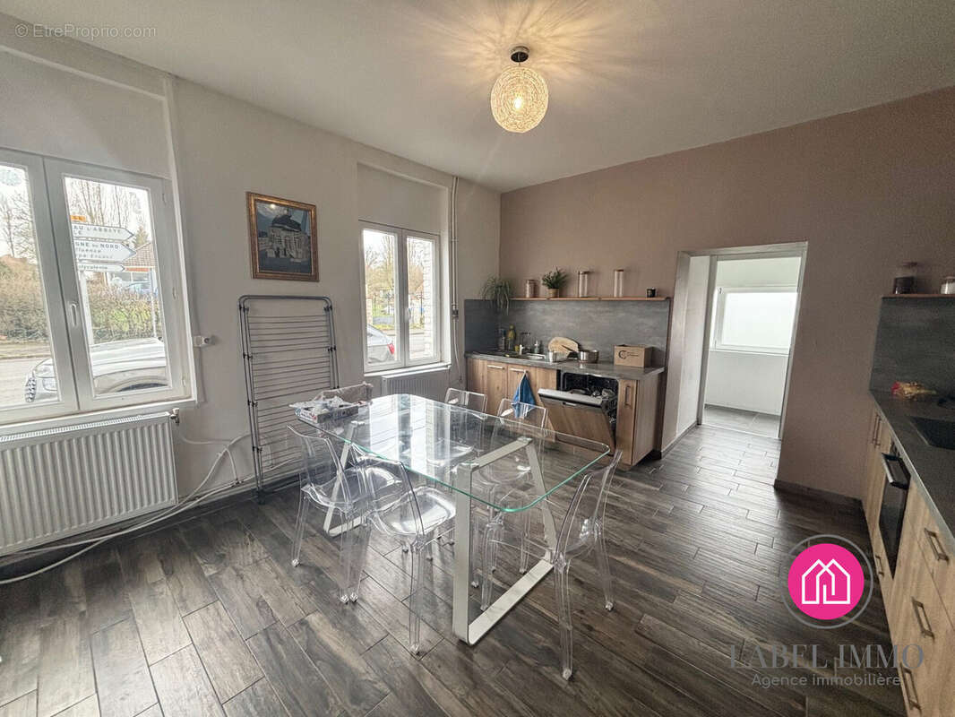 Appartement à BRUILLE-SAINT-AMAND