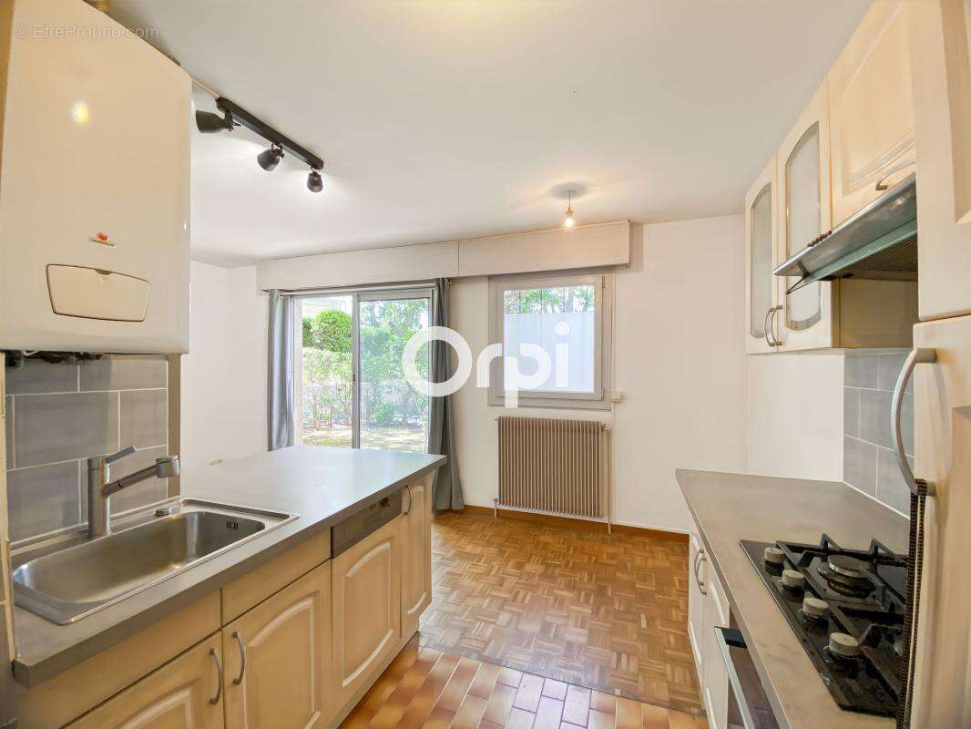Appartement à MARSEILLE-9E