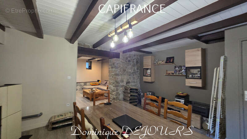 ARDECHE – Vallée de l’Eyrieux : Charmante maison au coeur du village de St Fortunat - Belle Rénovation - Prêt à Habiter! - photo 22