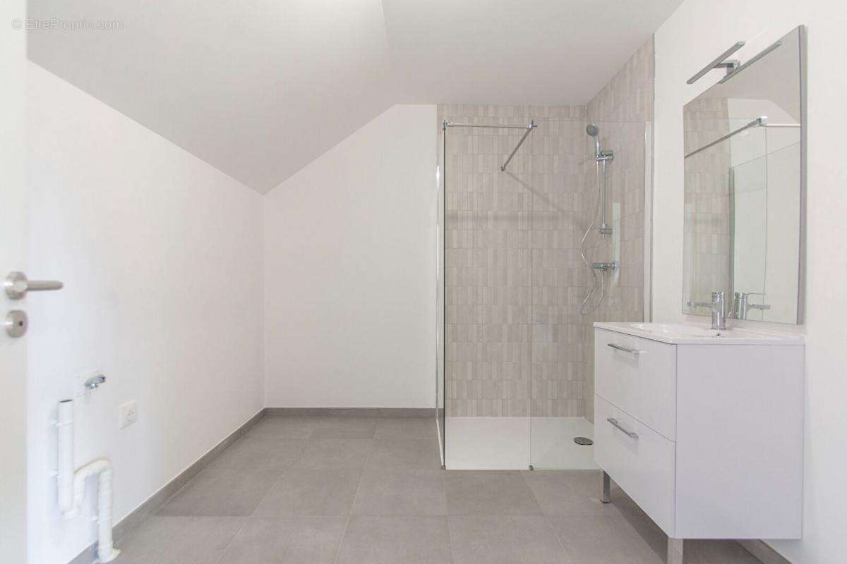 Appartement à SAINT-GERMAIN-LES-ARPAJON