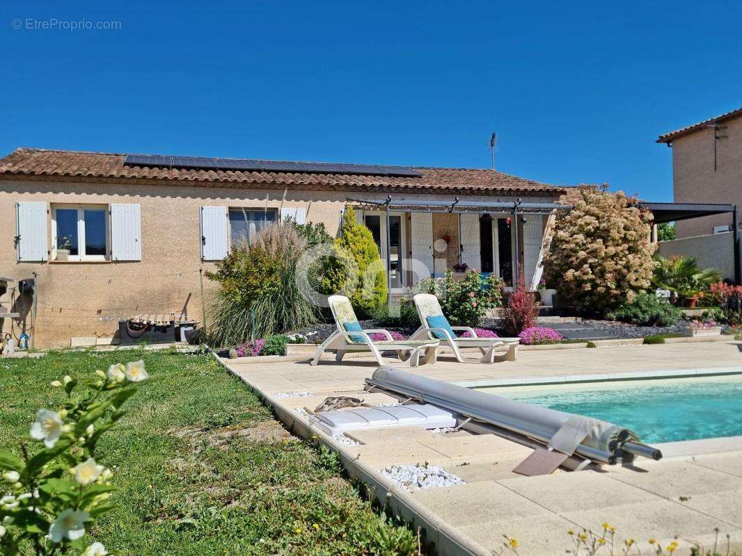 Villa de plain-pied, piscine et autonomie énergétique – st-julien-les-rosiers - photo 18