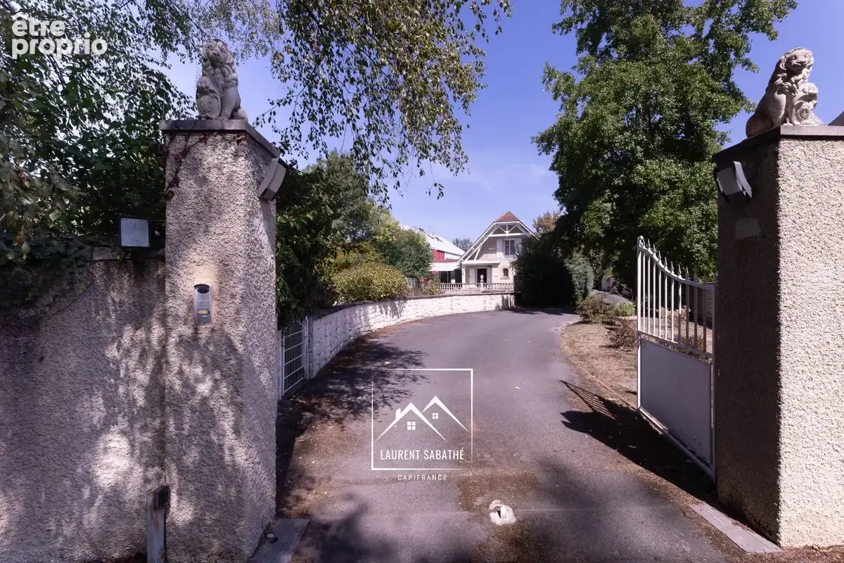 PAU (64) –  À VENDRE - Maison familiale de 213 m² - 5 chambres, bureau et piscine - photo 22