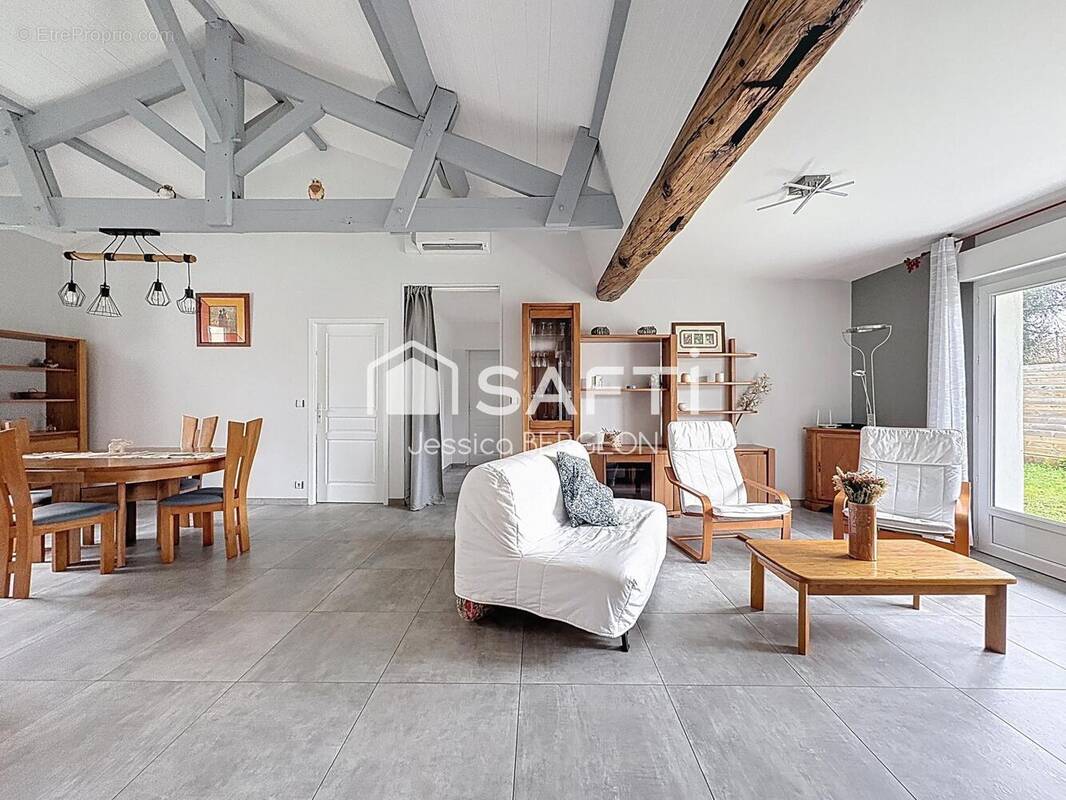 Photo 1 - Maison à SAINT-MEDARD-EN-JALLES