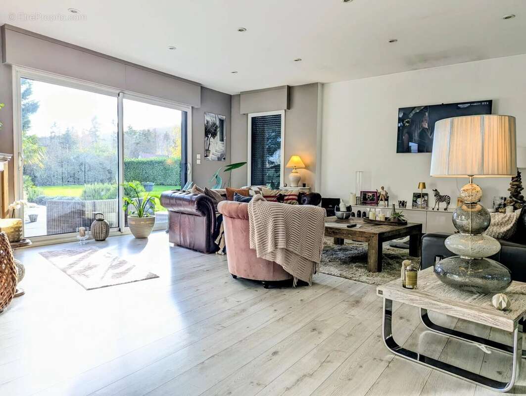 Maison à PACY-SUR-EURE