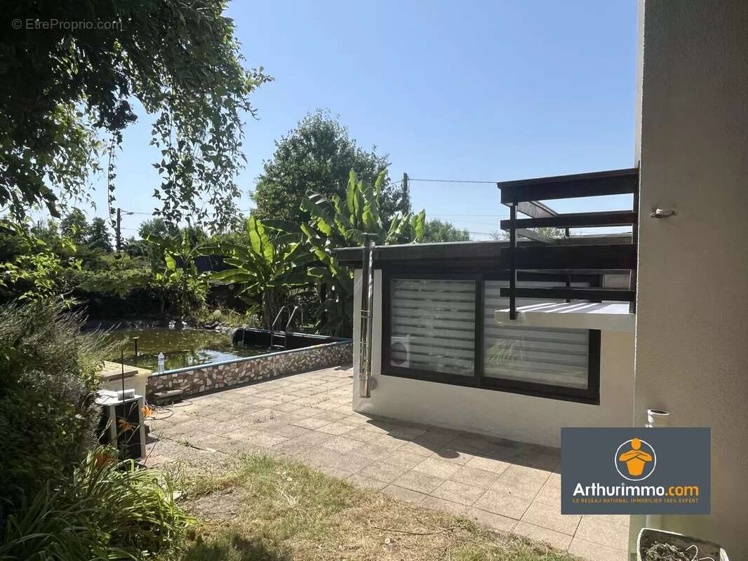 Maison à CHAMOUILLE