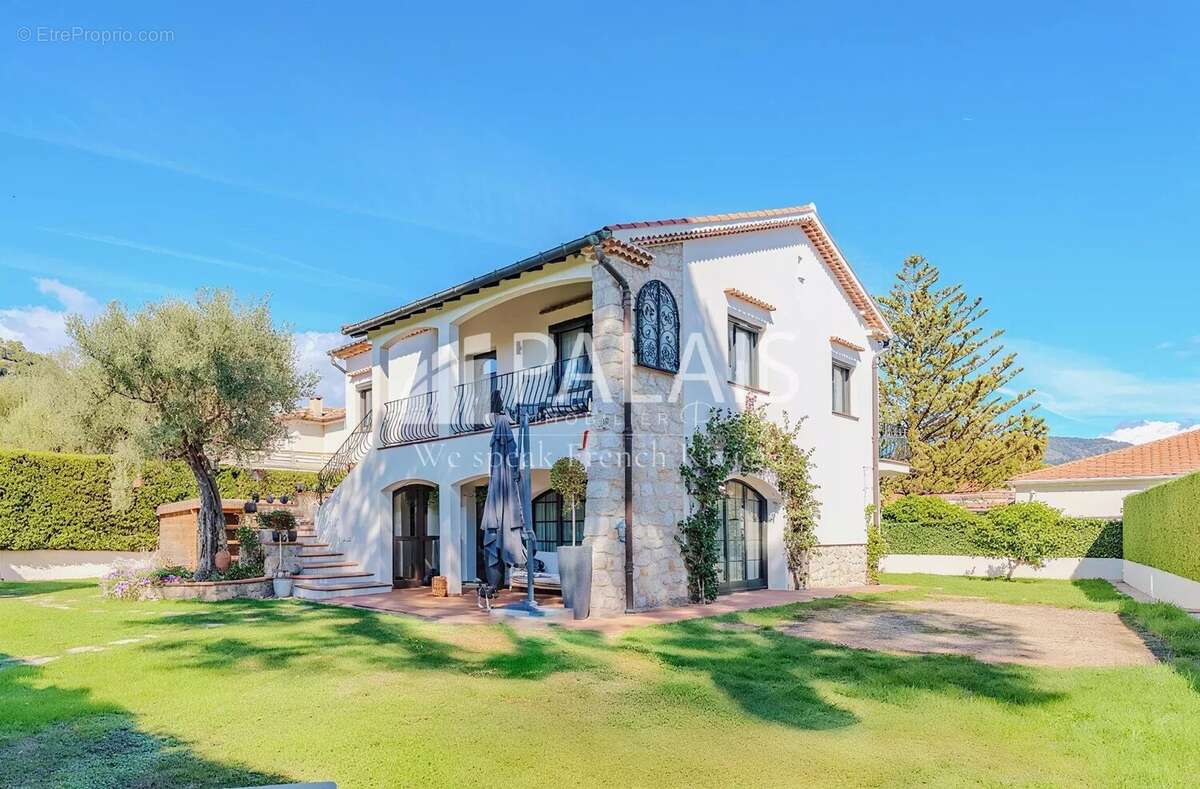 Maison à ROQUEBRUNE-CAP-MARTIN