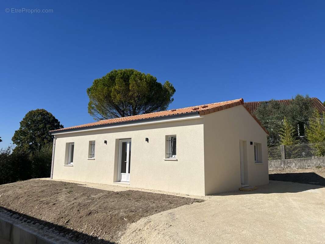 Maison à CHASSENEUIL-SUR-BONNIEURE