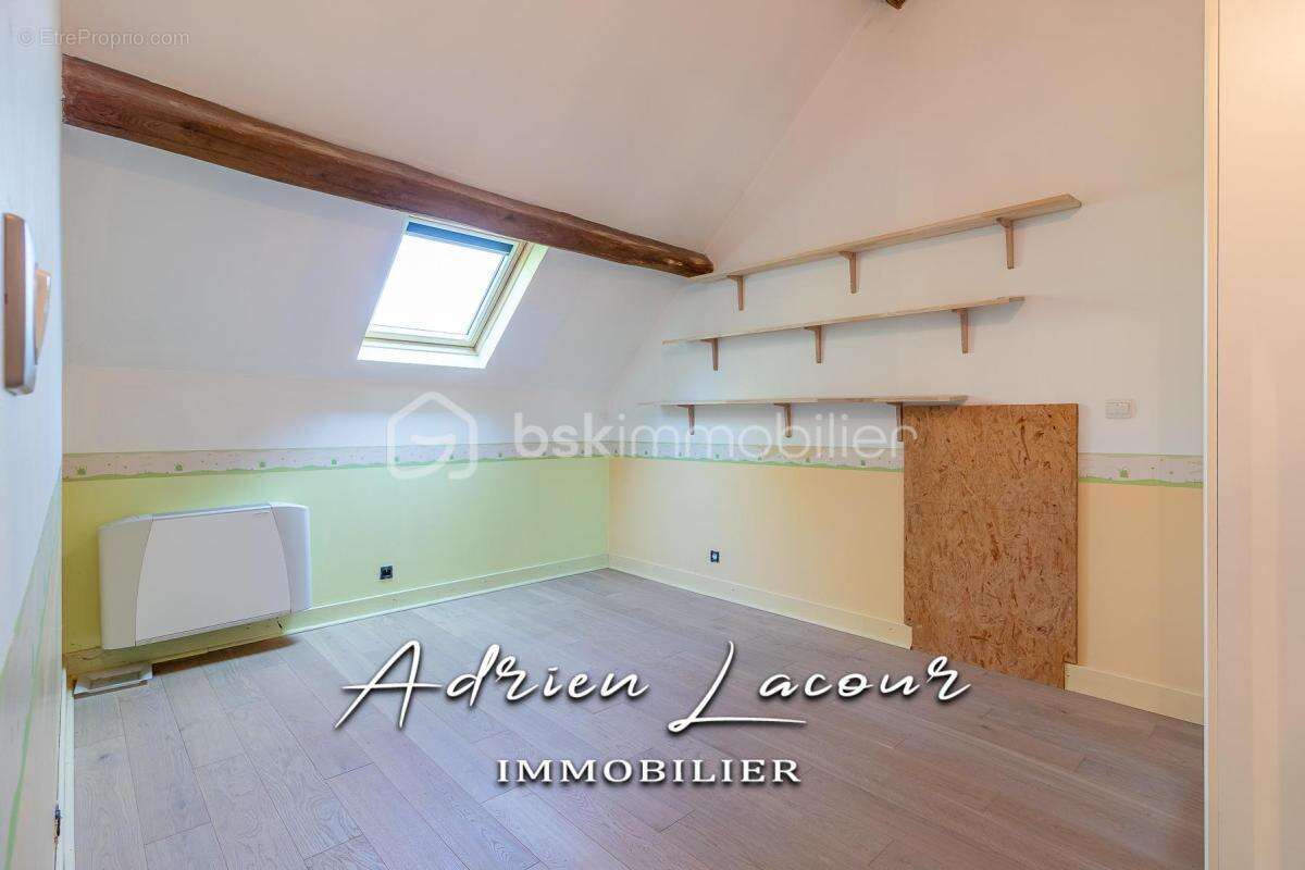 Belle maison familiale de style solognote - photo 13