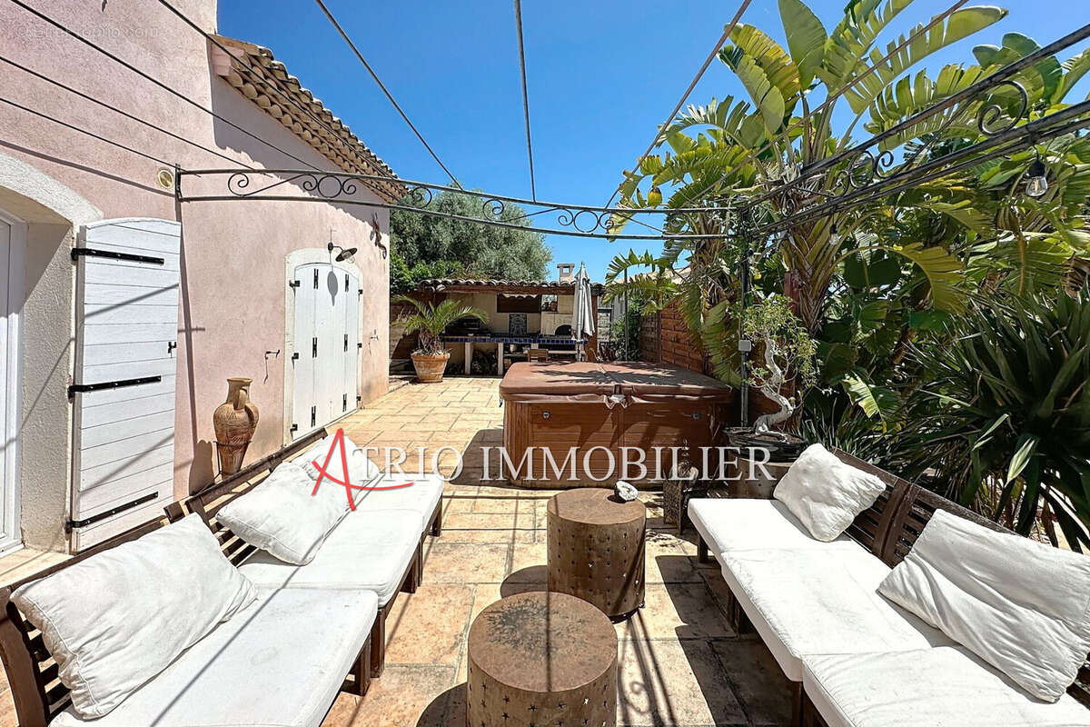 Maison à CAGNES-SUR-MER