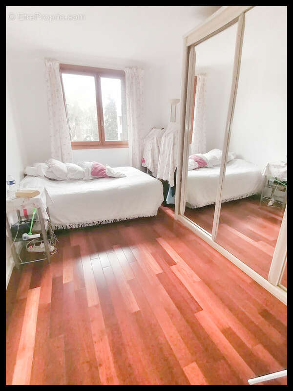 Appartement à L'ETANG-LA-VILLE