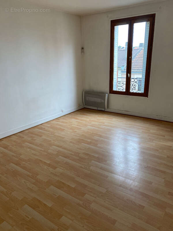 Appartement à NANTERRE