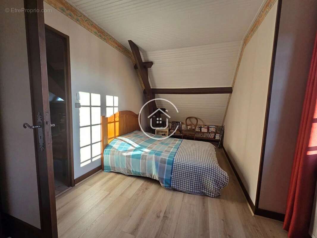 Maison à SAINT-GERVAIS-LA-FORET