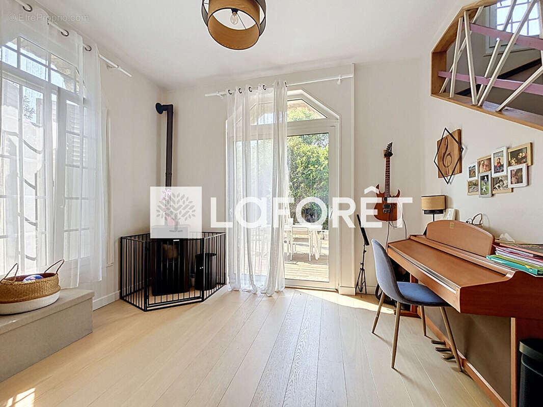 Maison Vert Saint Denis 7 pièces 155 m² - photo 5