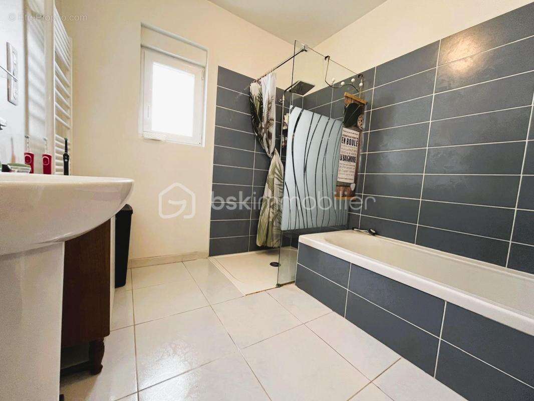 Maison à SAINT-ROMAIN-D&#039;AY