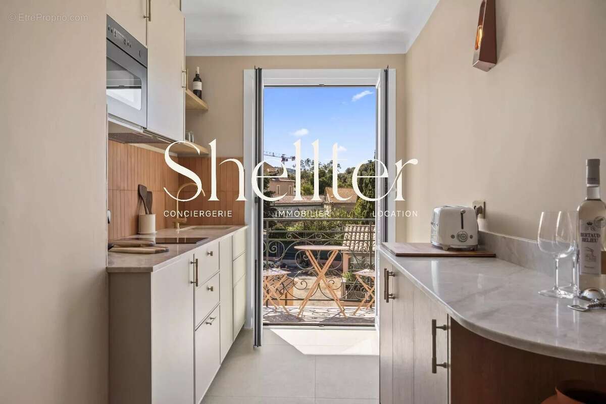 Appartement rénové au cœur de Saint-Tropez - photo 9