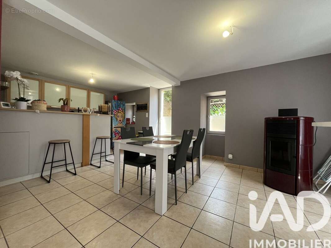 Photo 2 - Maison à SAINT-AMAND-SUR-SEVRE