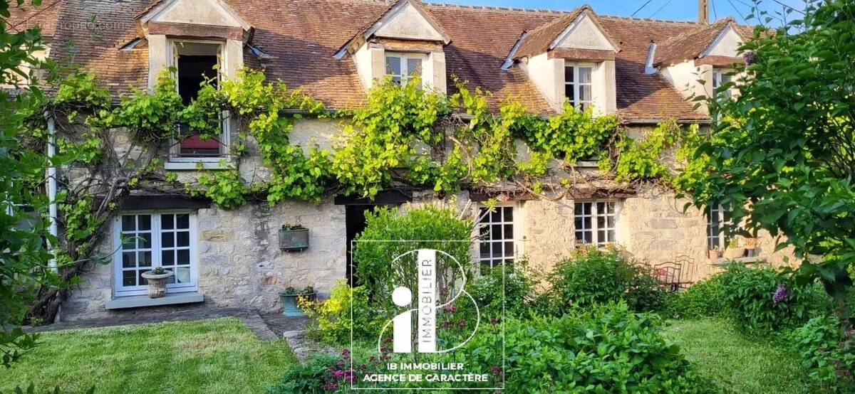 Maison à GREZ-SUR-LOING