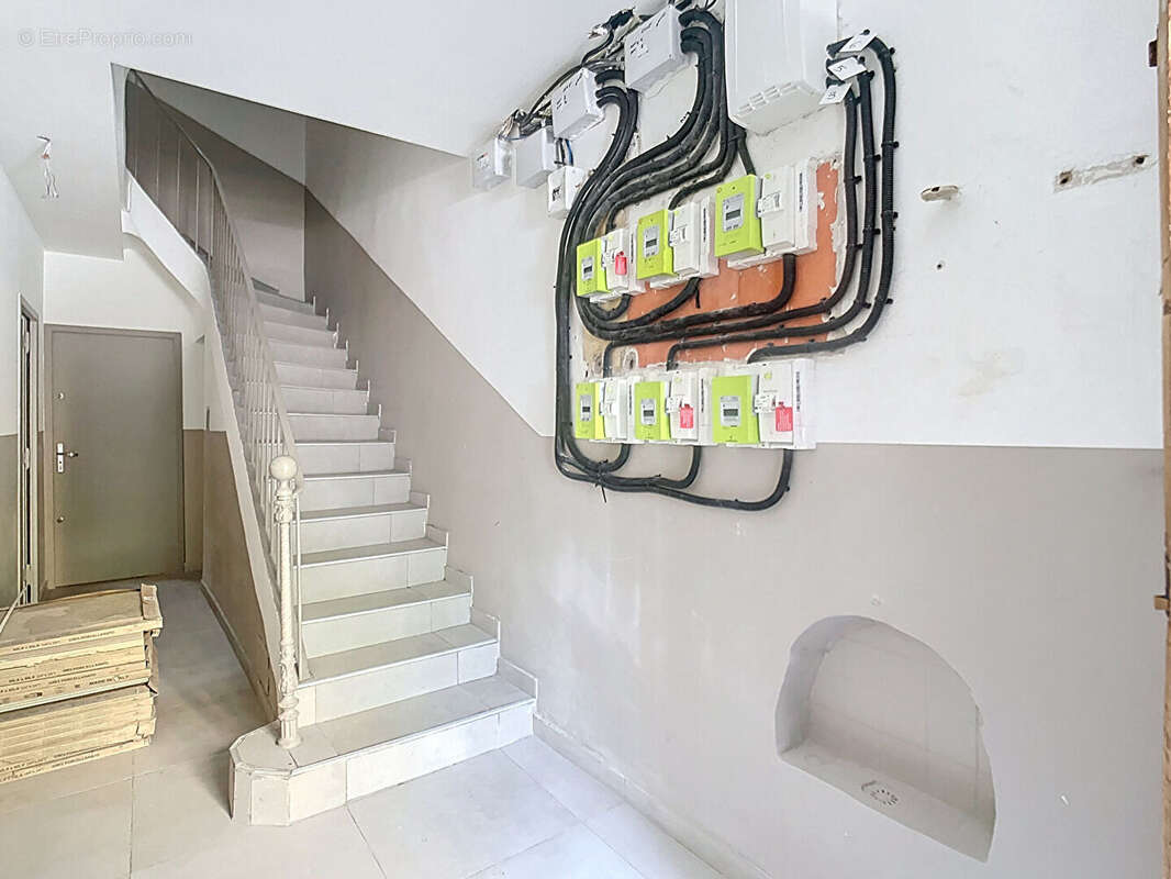 Appartement à ROQUEVAIRE