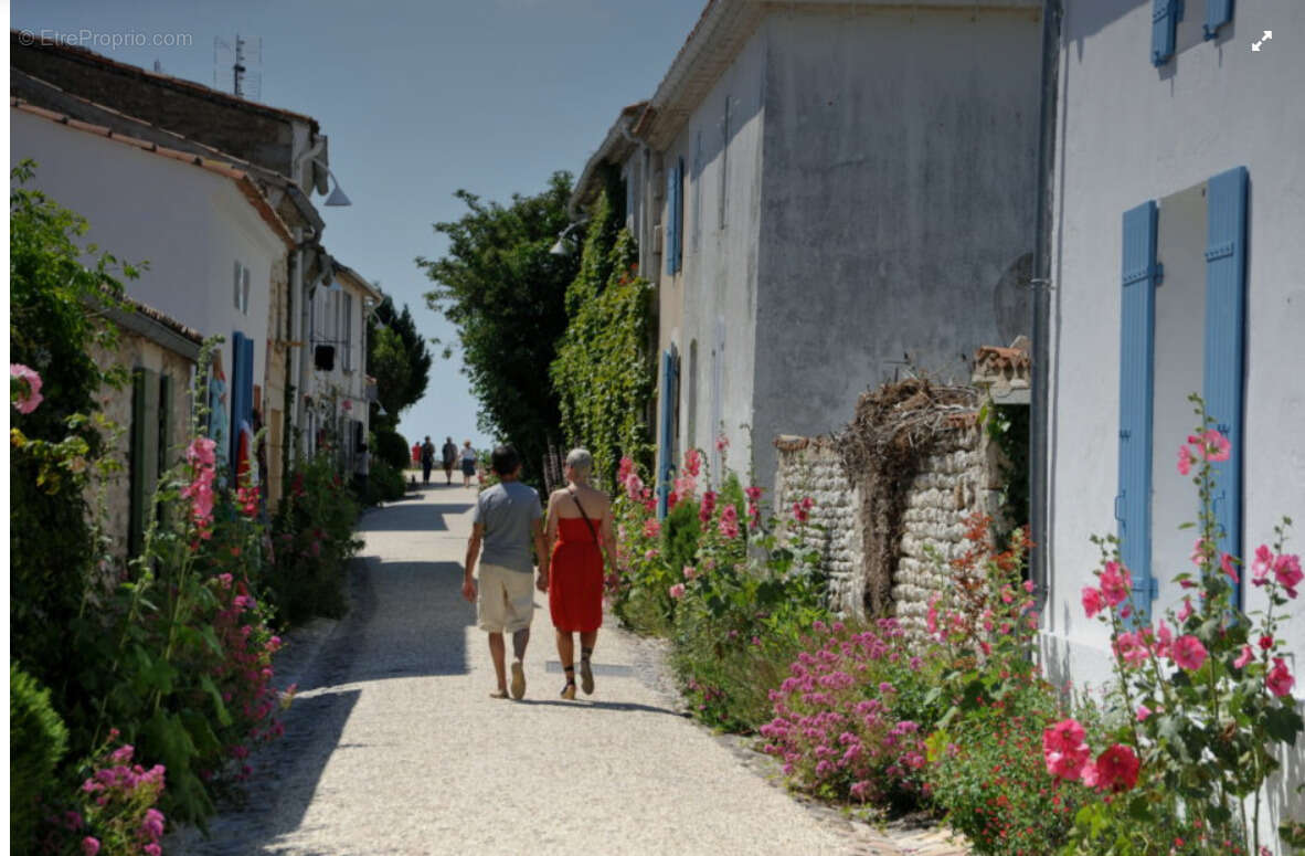 Maison à TALMONT-SUR-GIRONDE
