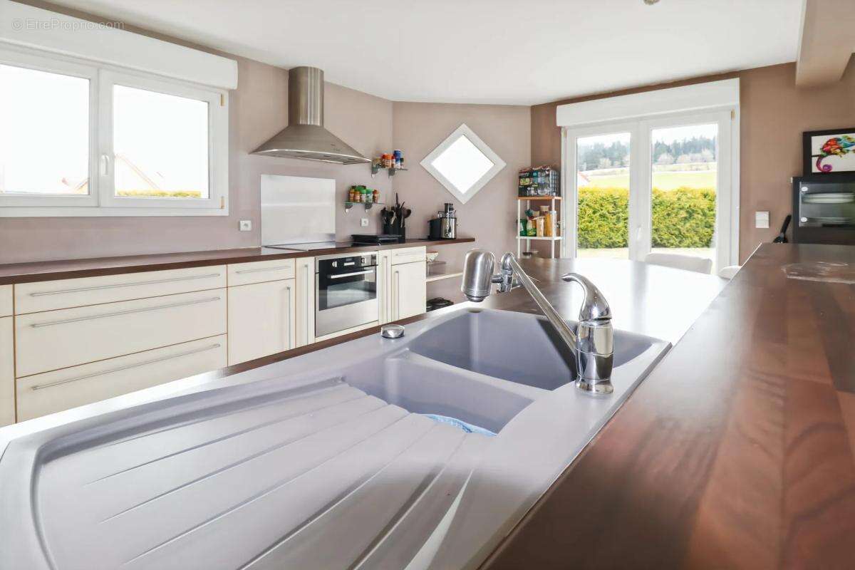 Maison à LA CHENALOTTE