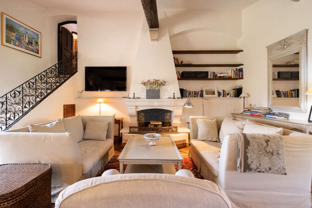 Maison à CAGNES-SUR-MER