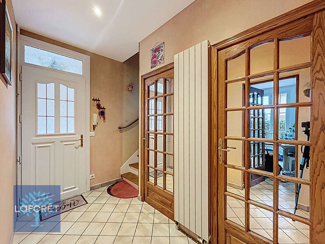 Maison à CORBEIL-ESSONNES