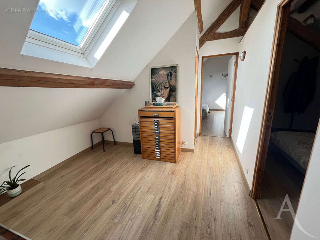 Maison à FOLLAINVILLE-DENNEMONT