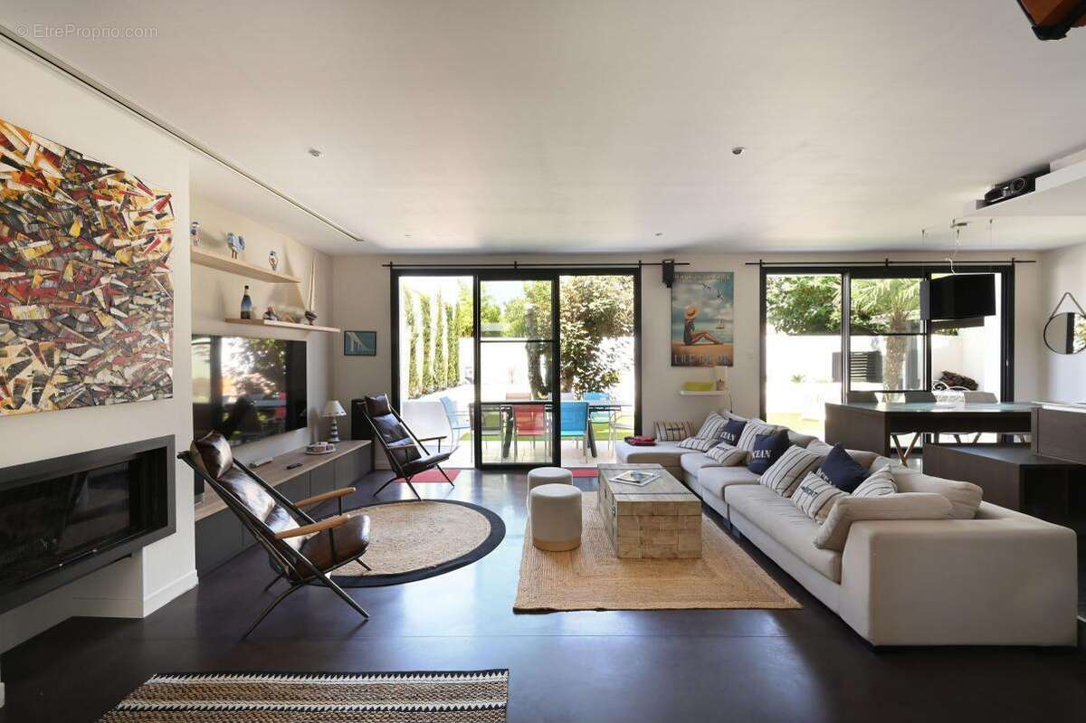 Maison à SAINT-MARTIN-DE-RE