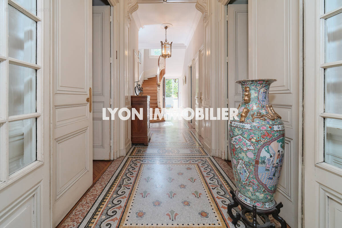 Maison à LYON-8E