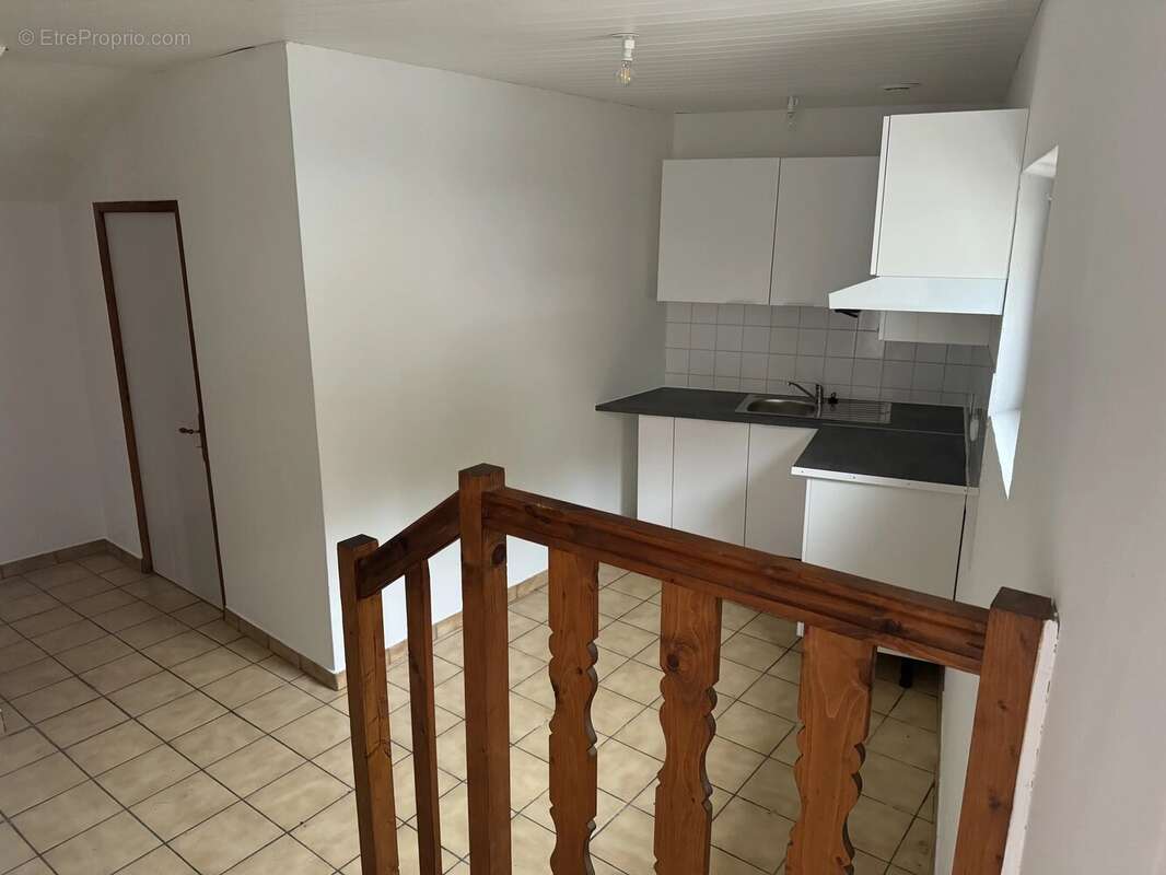 Maison à MONTAIGU-DE-QUERCY