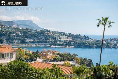Appartement à VILLEFRANCHE-SUR-MER