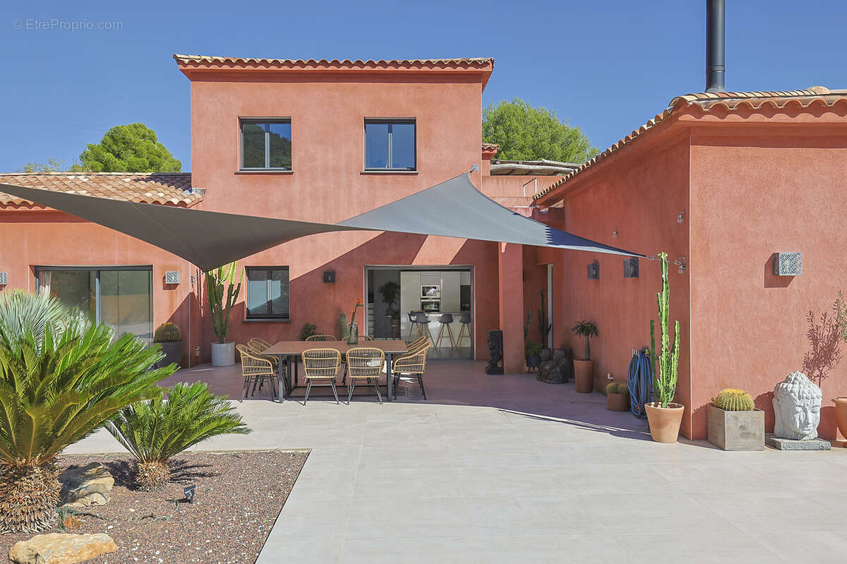 Maison à BELGENTIER