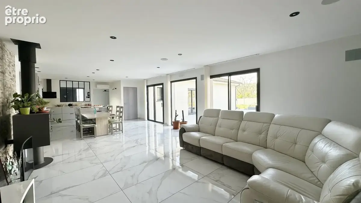 Villa contemporaine d'exception de type T5 de 145 m²  Parc de 4 945 m²  Piscine  Proche St Paul lèsDax, Landes - photo 3