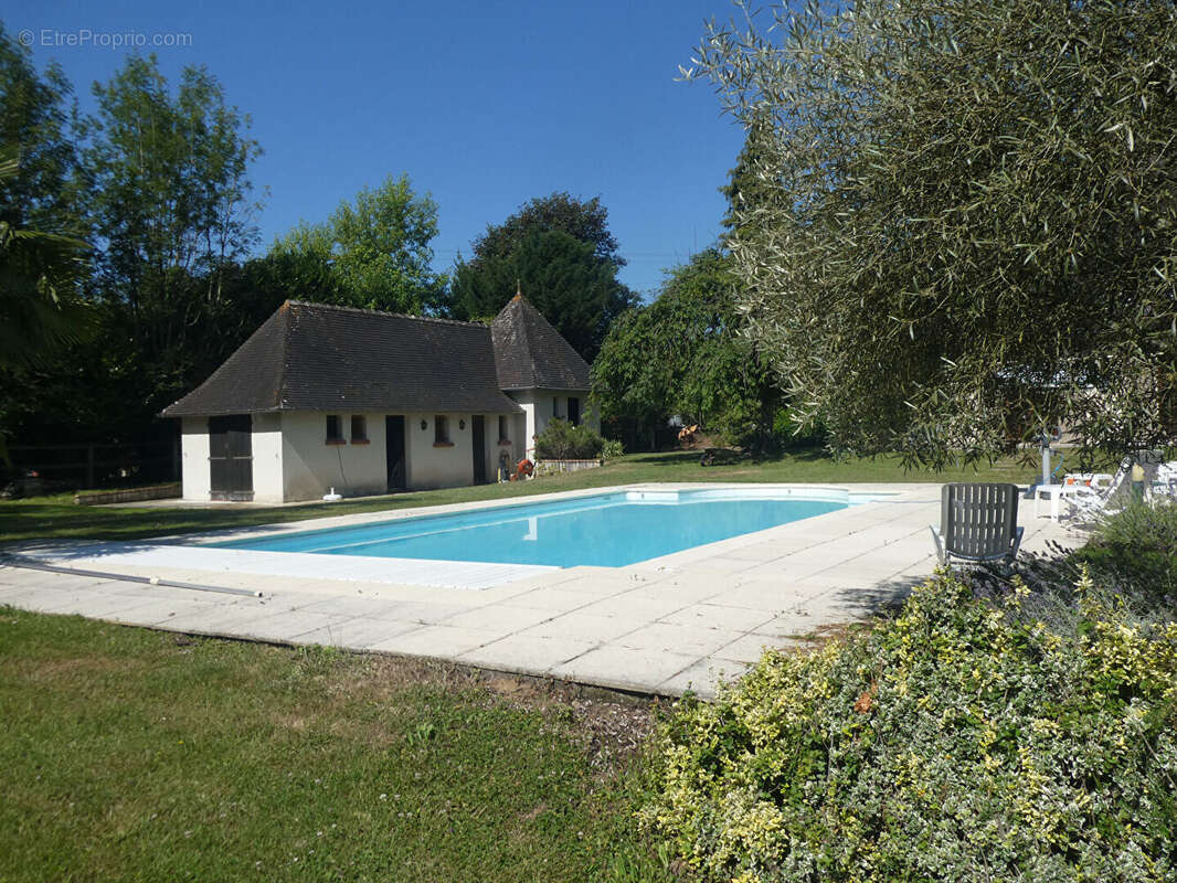 Maison à PONT-L'EVEQUE
