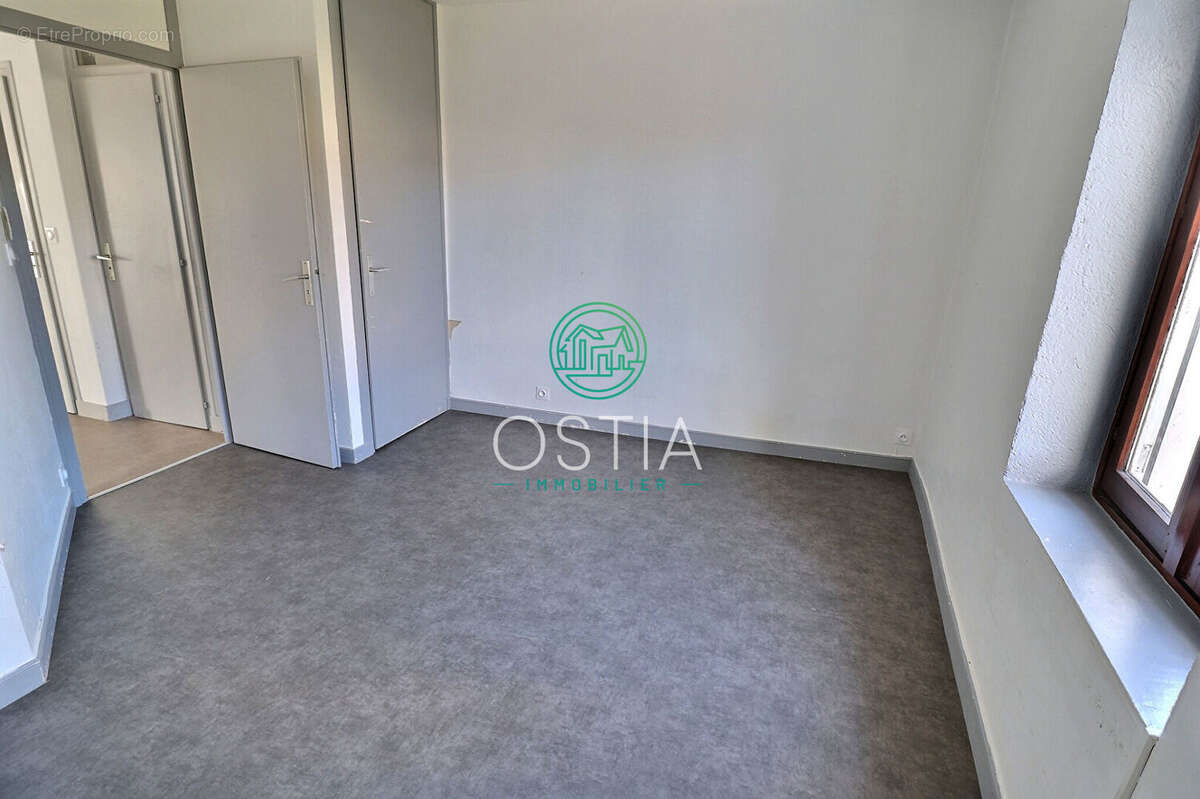 Maison à SAINT-MARTIN-LA-PLAINE