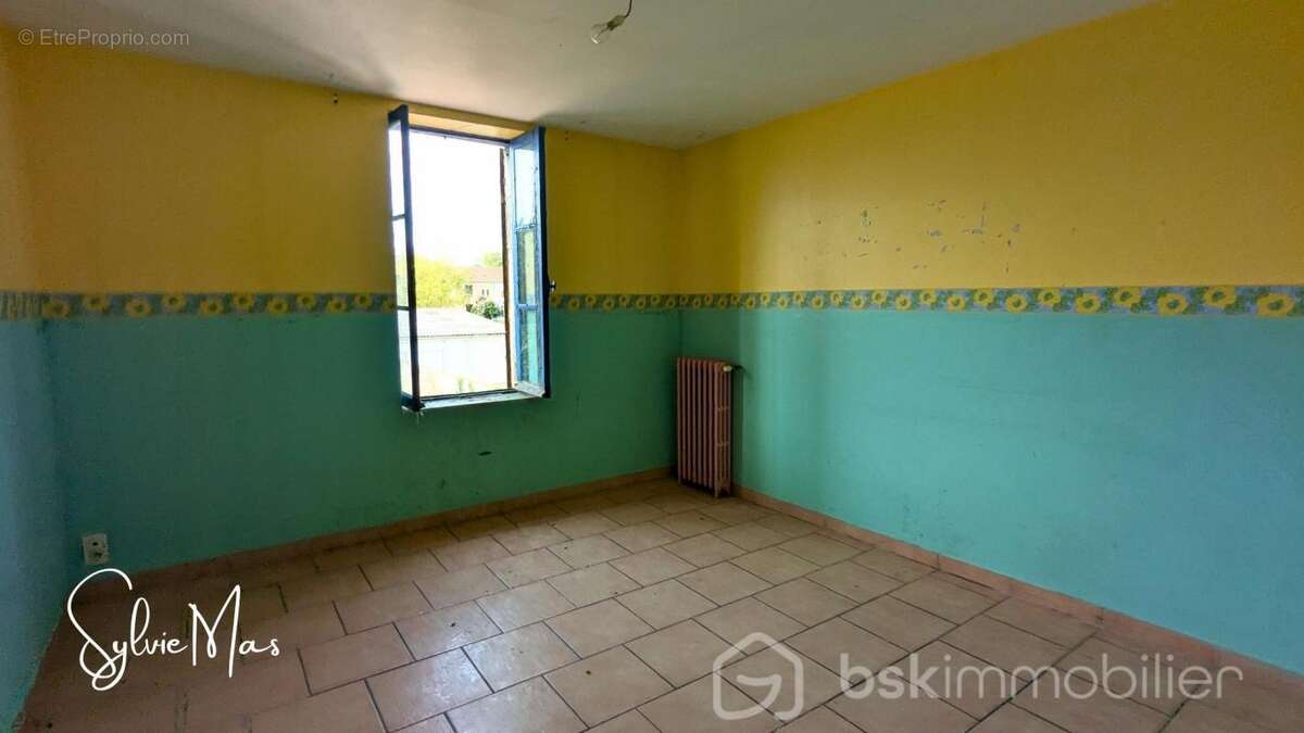 Appartement à FUMEL