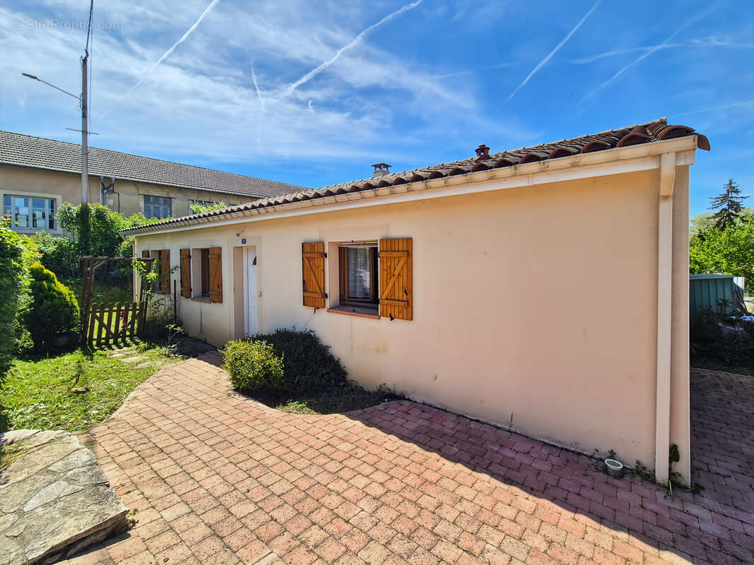 Maison à MAUVEZIN