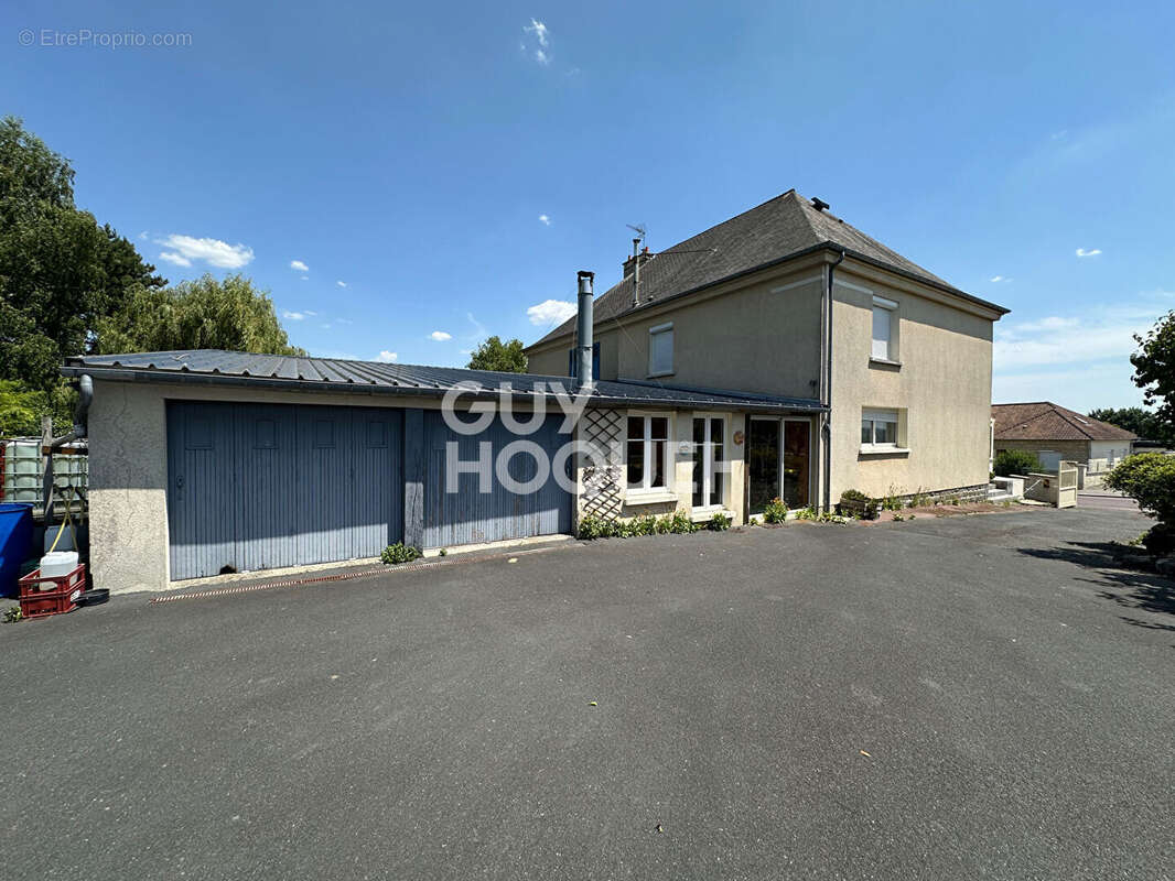Maison 141 m² à Saint-Fromond  - photo 16