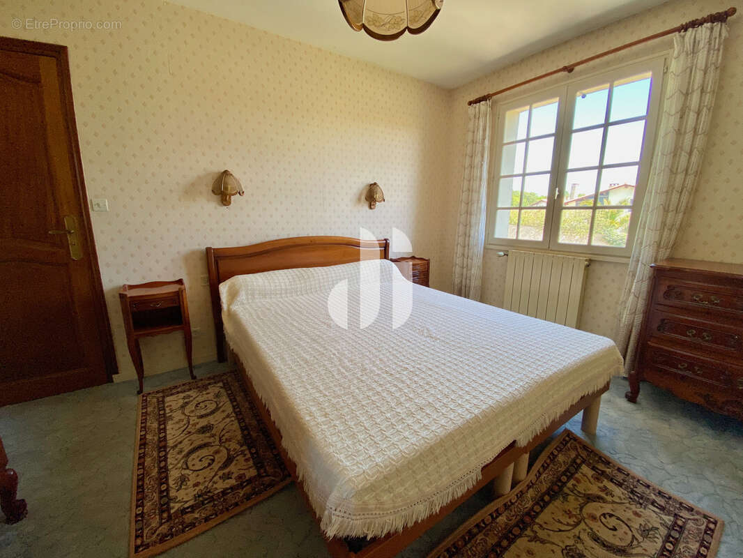 Maison à VILLENAVE-D'ORNON