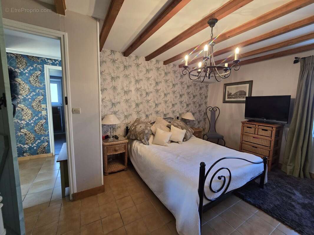 Maison à RAZAC-DE-SAUSSIGNAC