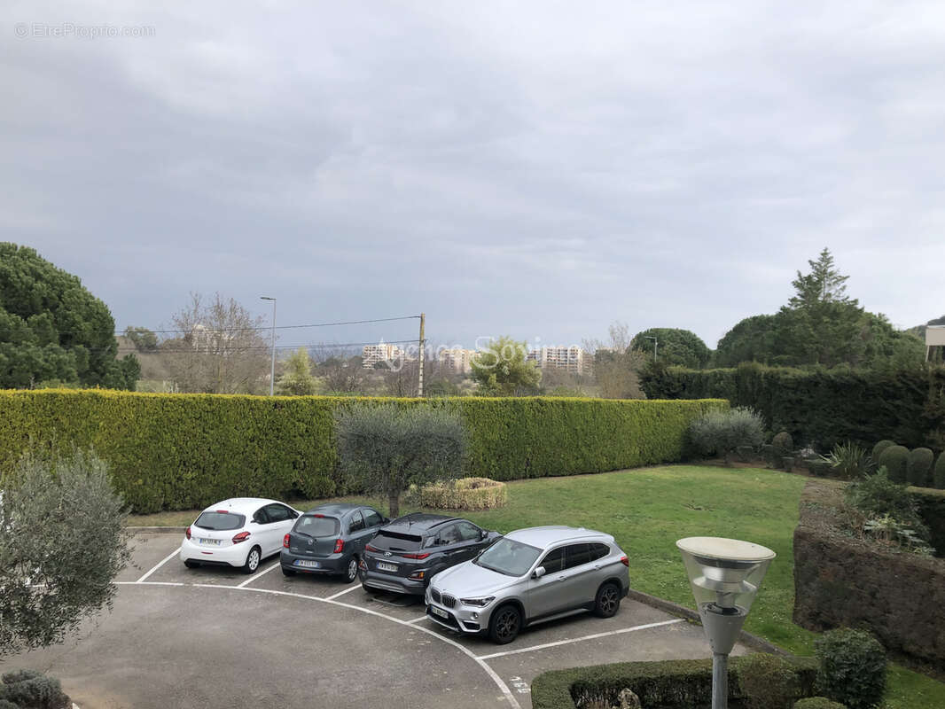 Appartement à MANDELIEU-LA-NAPOULE