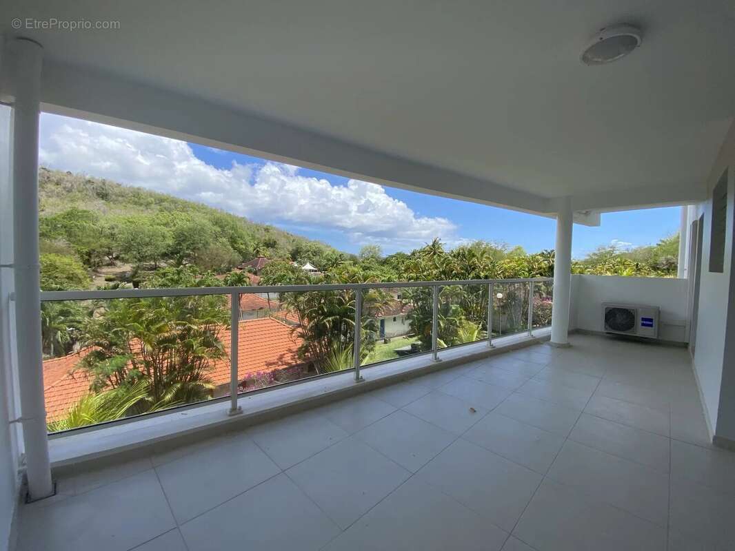 Appartement à LES TROIS-ILETS