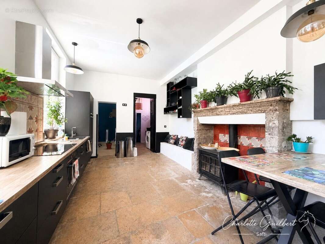 Maison 318 m² à Le Mas-D'agenais  - photo 4