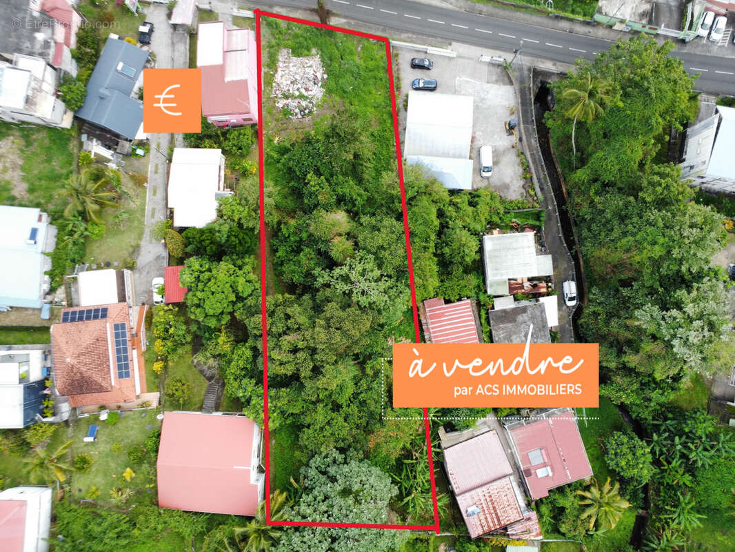 Terrain à FORT-DE-FRANCE