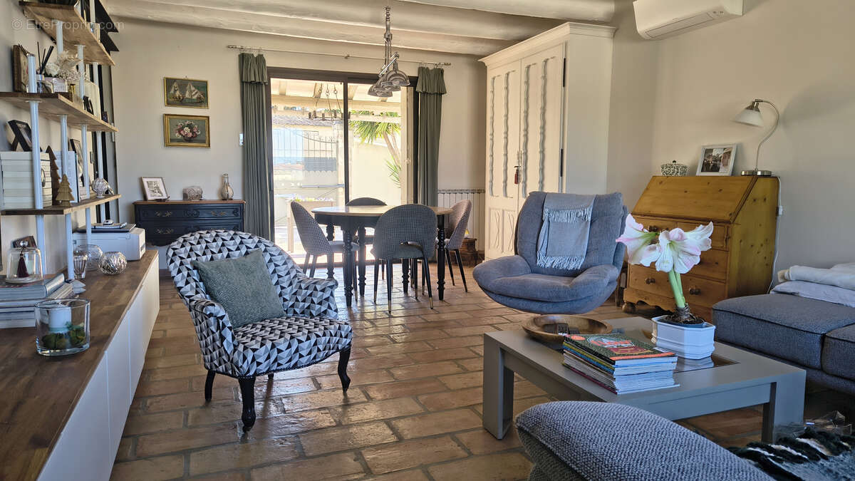 Maison à BOUILLARGUES