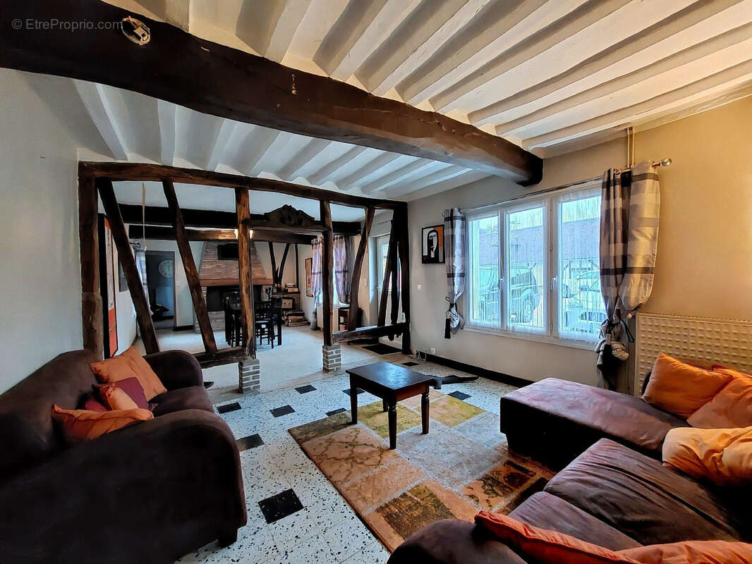 Maison à RONCHEROLLES-EN-BRAY